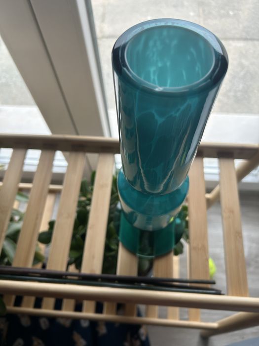 Jarra antiga em vidro opalino