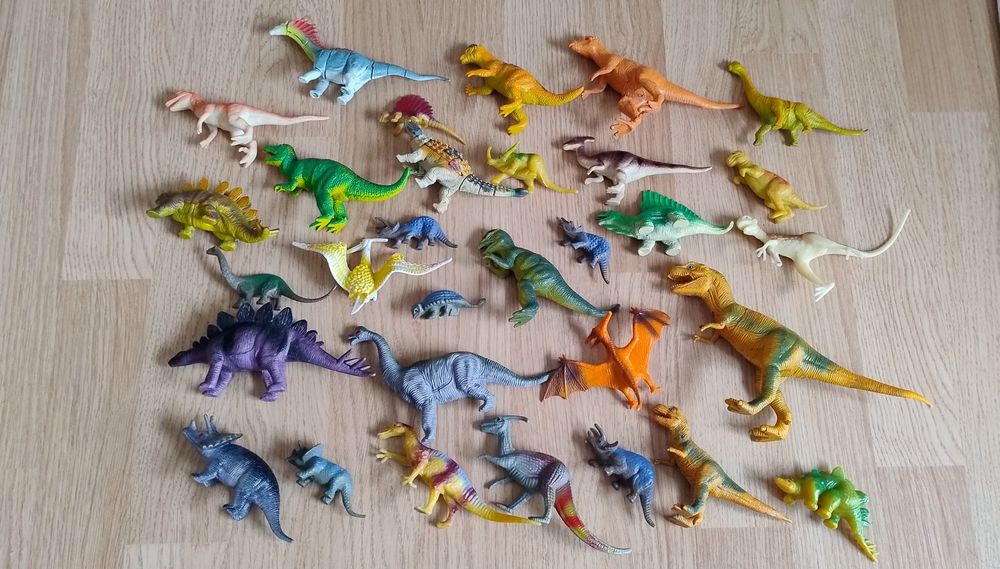 Dinozaury figurki
