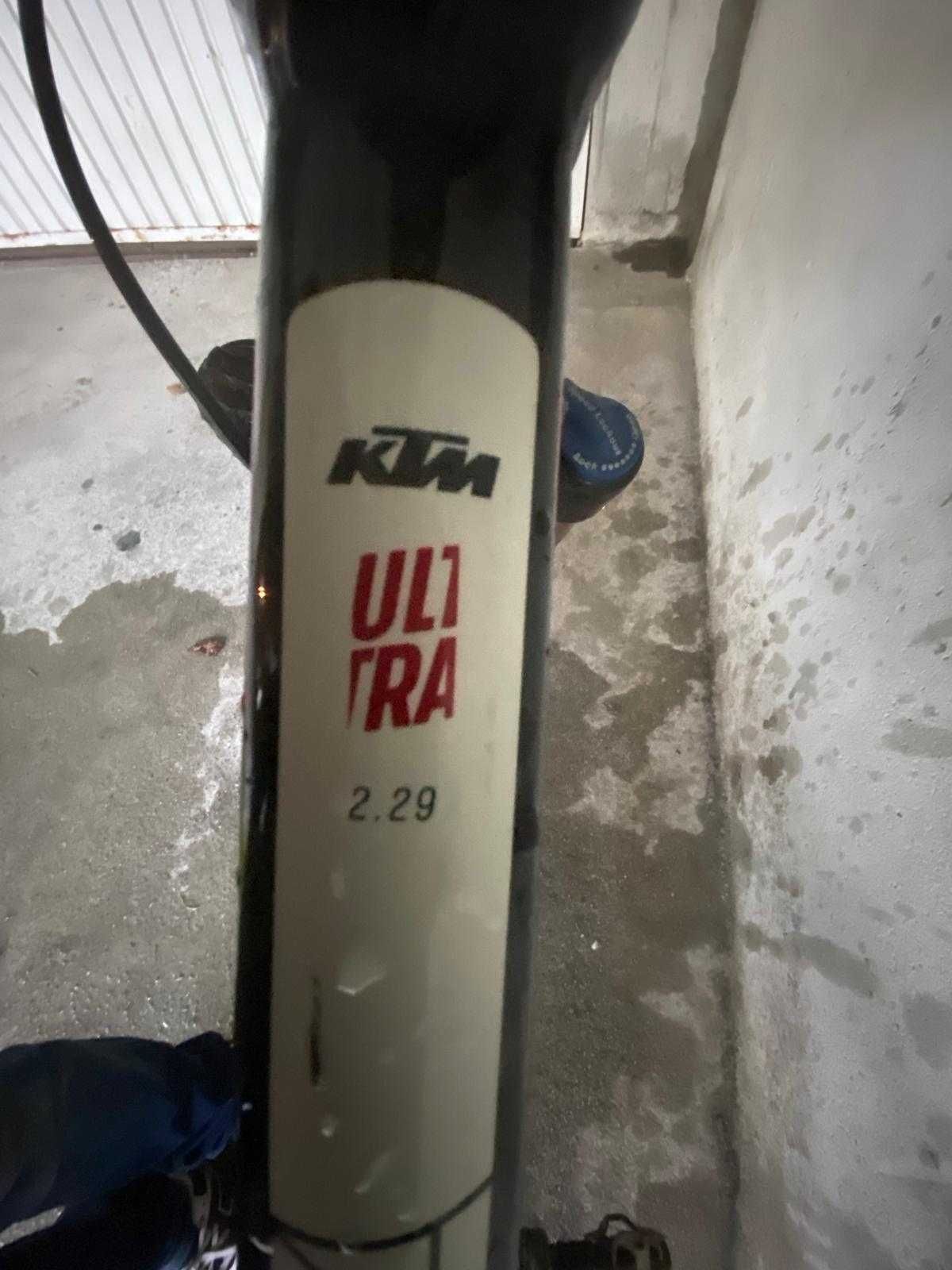 BTT KTM ULTRA 2.29 (2012)