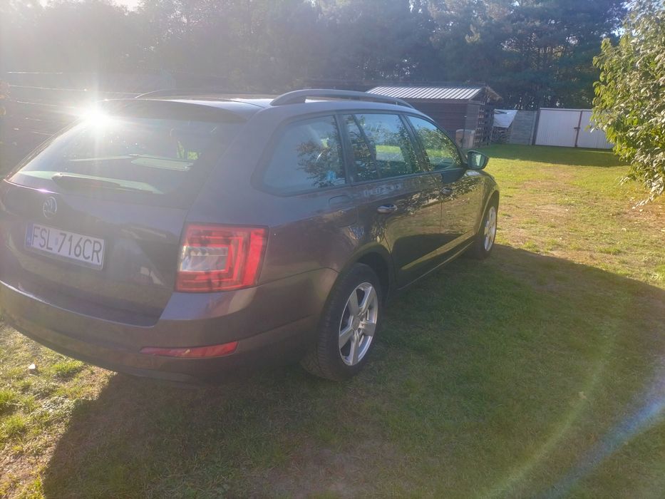 Sprzedam SKODĘ OKTAWIĘ  2014 ROK