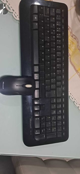 Teclado e rato para peças