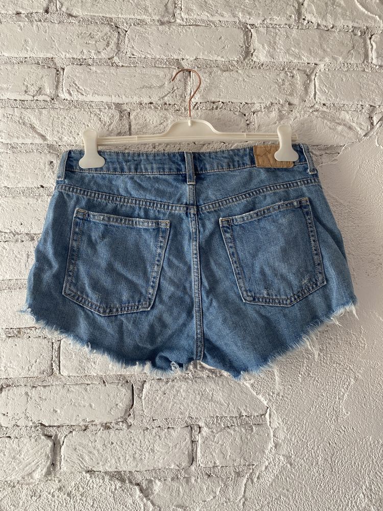 szorty H&M 42 divided