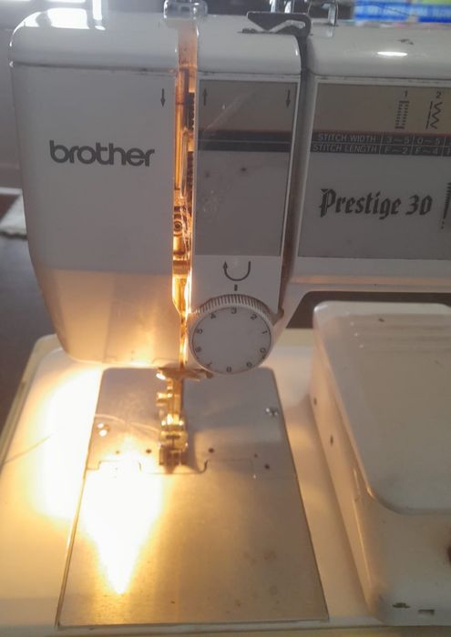 Máquina de Costura Brother