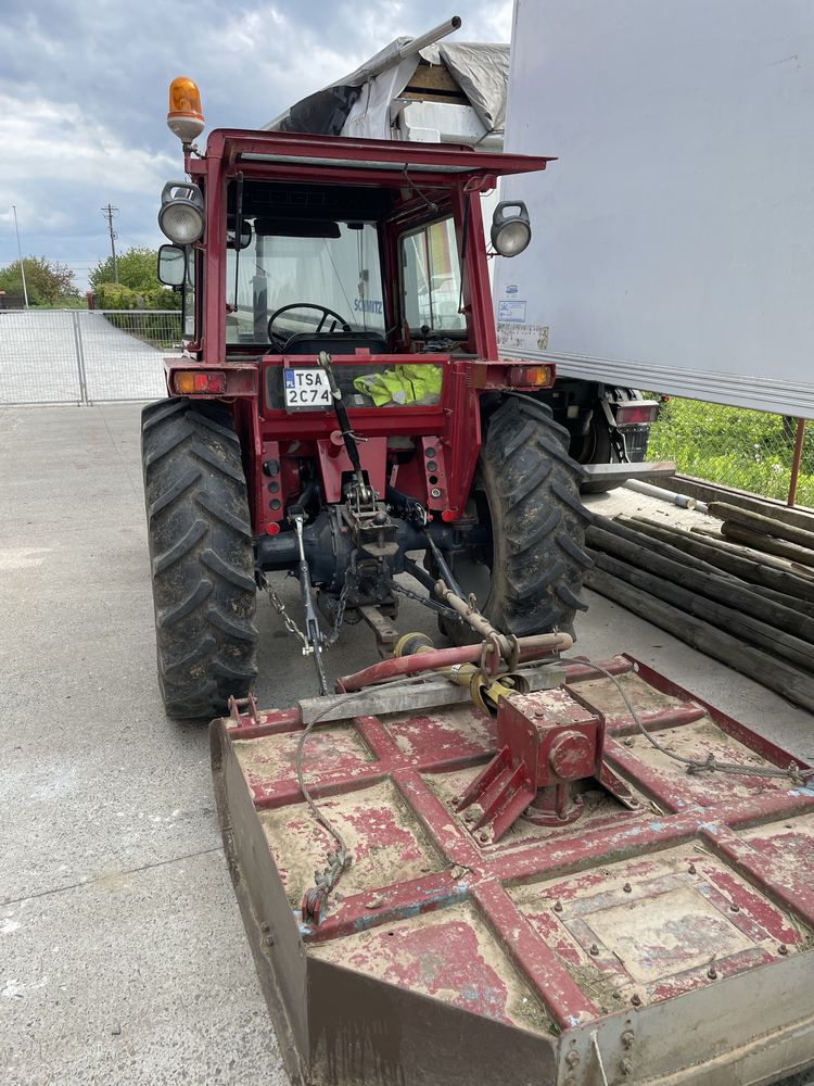 Zamienię kola 14.9 28 na 12.4 32 Massey Fergusson