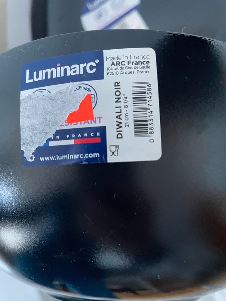 Talerze Luminarc czarne Nowe