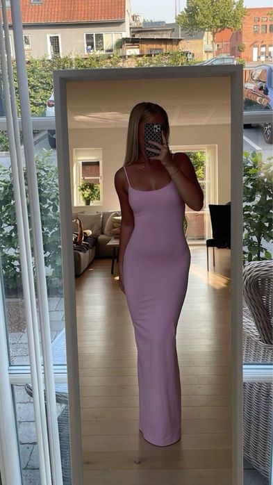 Сукня skims утягуюча