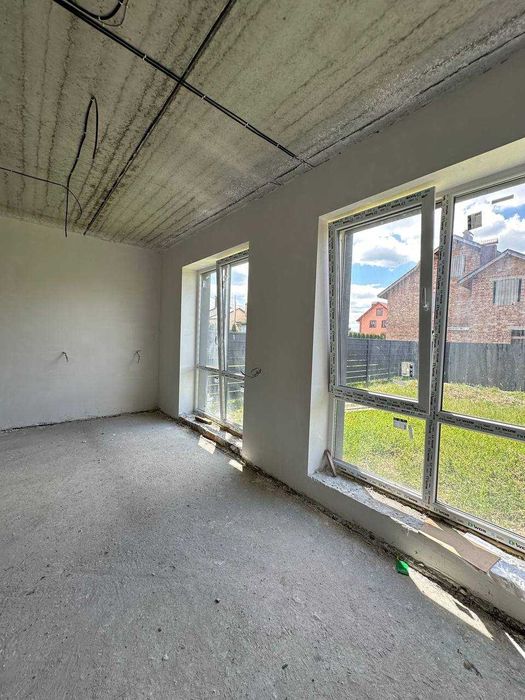 Продам дуплекс 130м2 №2 з гаражем біля Велесу в районі Софіївка