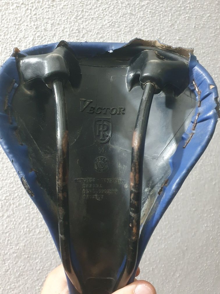 Bomba + Bolsa + Selim + 2 Porta Bidons + Câmara de Ar