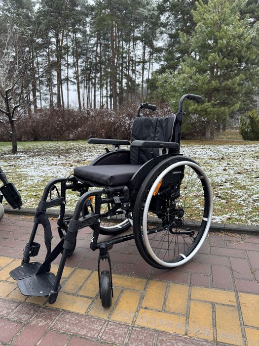 Адаптивна полегшена  інвалідна коляска Ottobock Motus cv 2