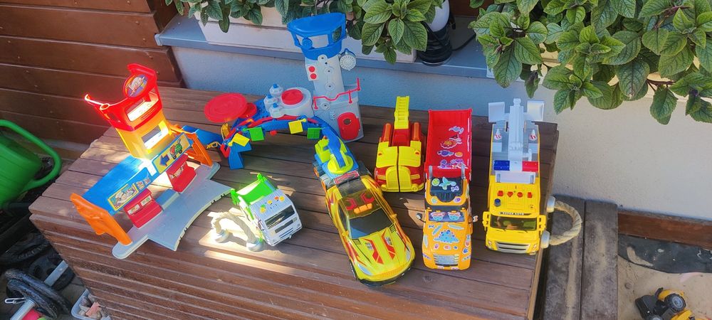 Super zestaw zabawek dla chlopca.