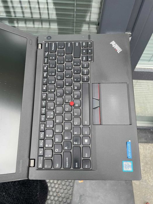 ThinkPad X260 • Intel i5 • 12.5" HD • Робота та навчання є кількість