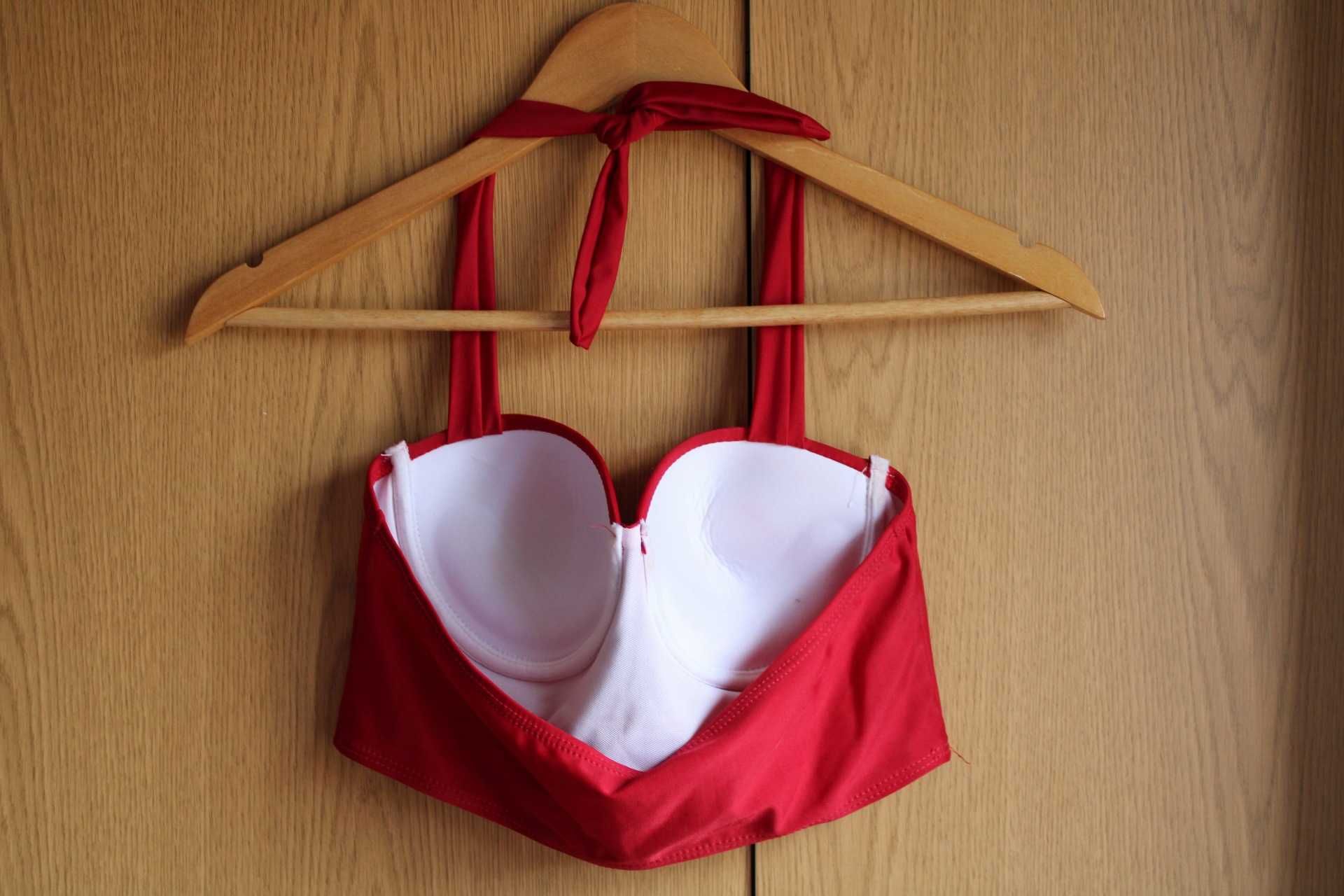 Bikini Vermelho.