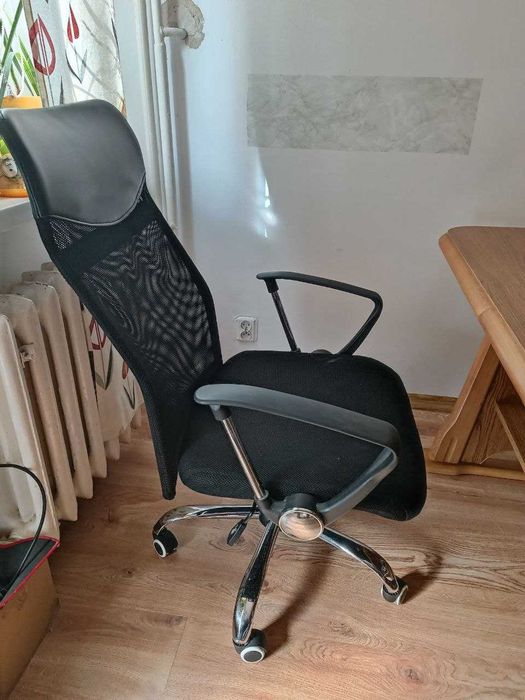 Fotel biurowy obrotowy JYSK BILLUM - Stan dobry