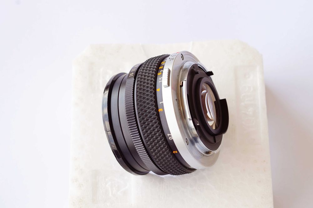 Olympus OM-SYSTEM F.ZUIKO AUTO-S 50 /1.8 sprawny piękny