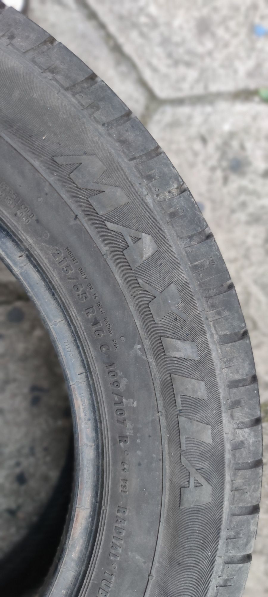 opony lato C 215x65x16C MATADOR 2szt 200zł 2012r