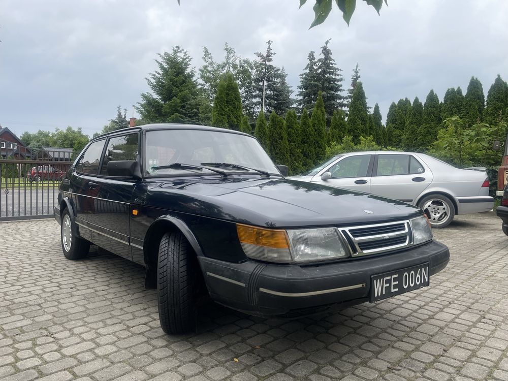 Saab 900i krokodyl 3d jedynie 131 tyś przebiegu PIERWSZY LAKIER