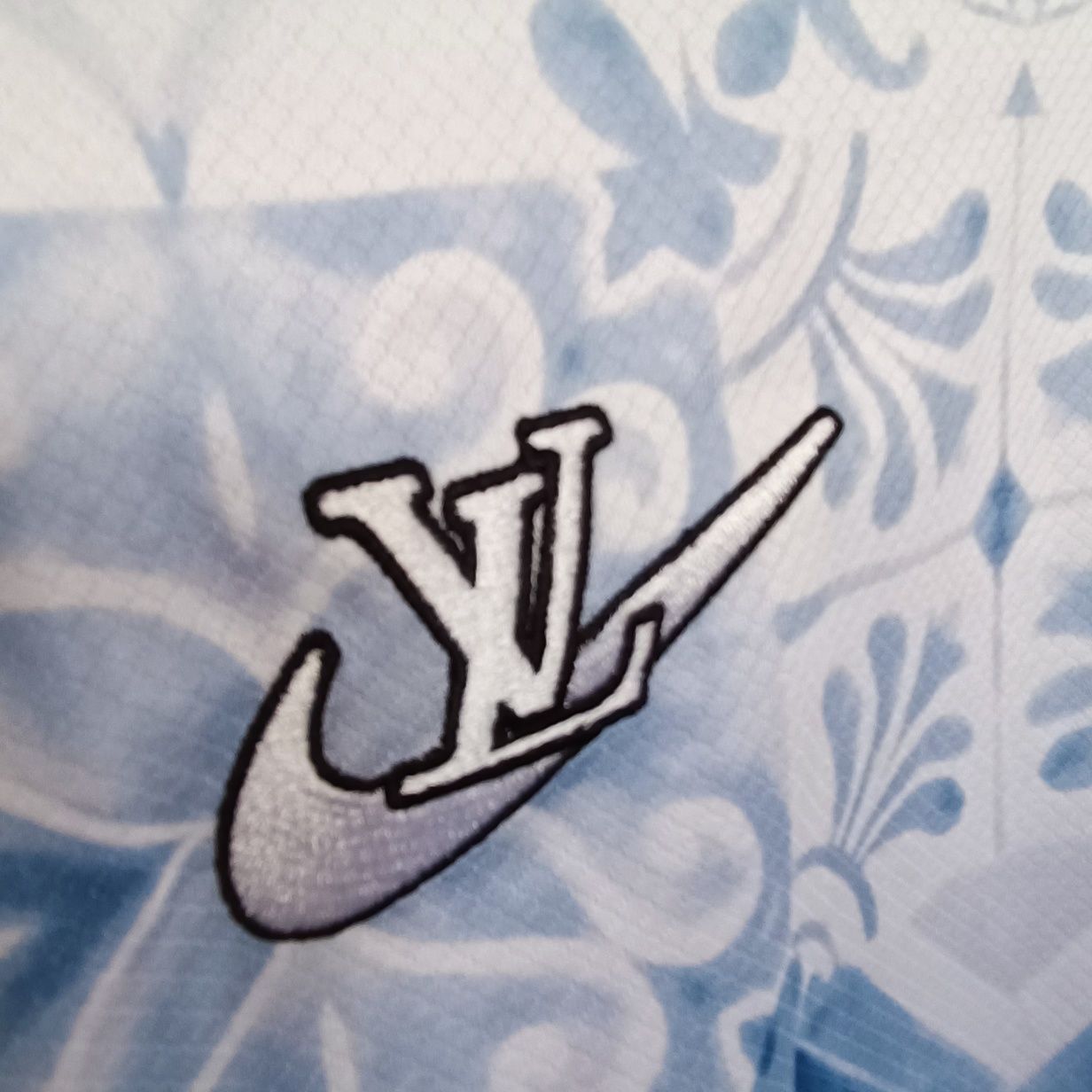 Camisola Portugal Louis Vuitton