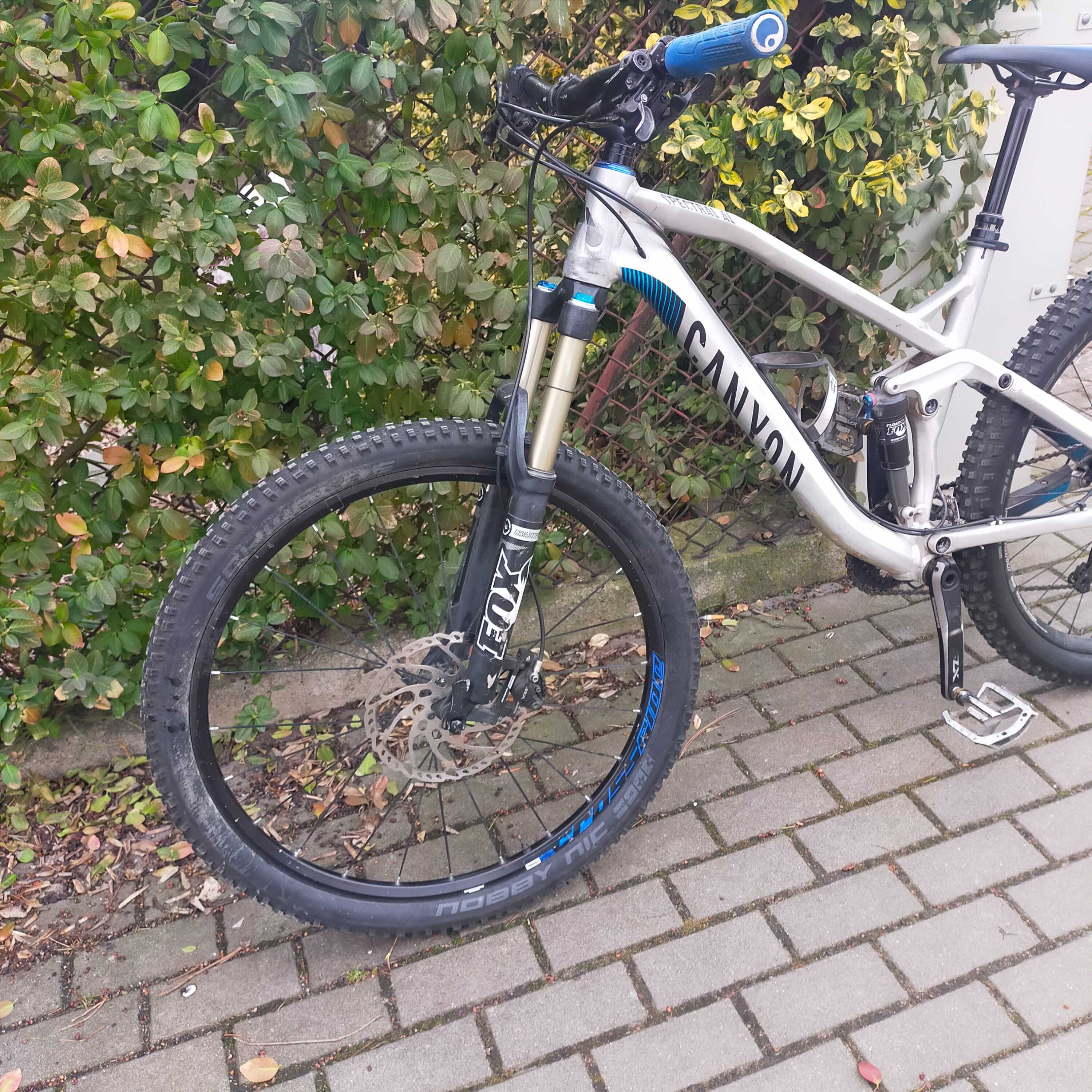 Canyon Spectral AL 6.0 M 27,5" Full MTB Enduro Trail Trek Marin FOX XC