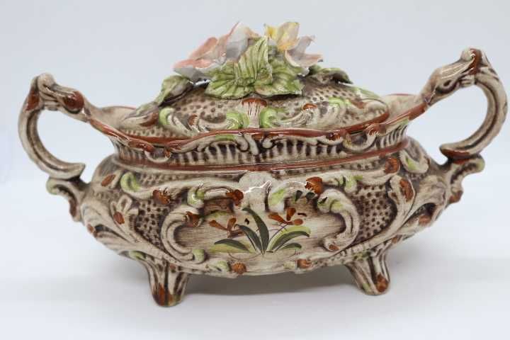 Antiga Terrina Porcelana Italiana Capodimonte marcada