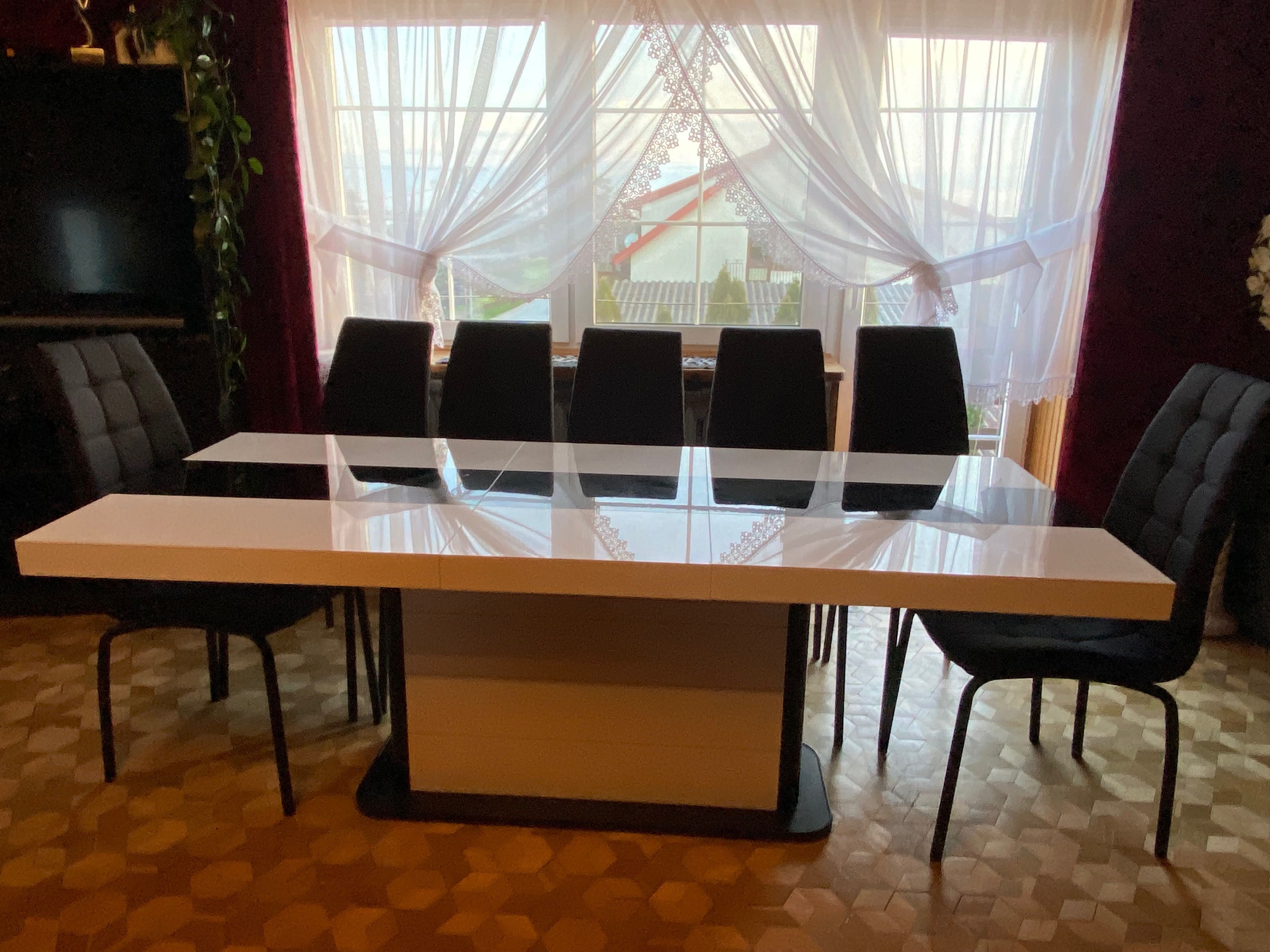 PIANOSA stół rozkładany, biało-czarny wysoki połysk z Agata Meble