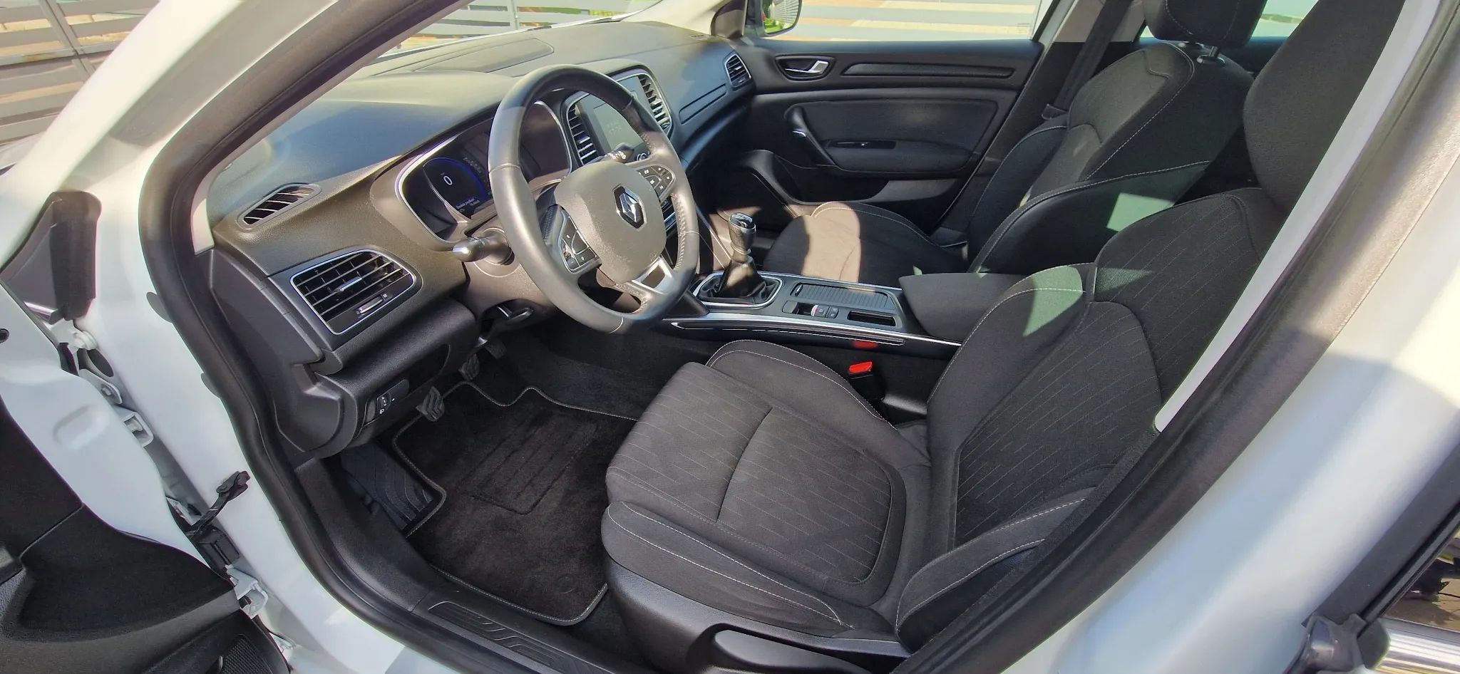 Renault Megane Benzyna 160KM Super Stan