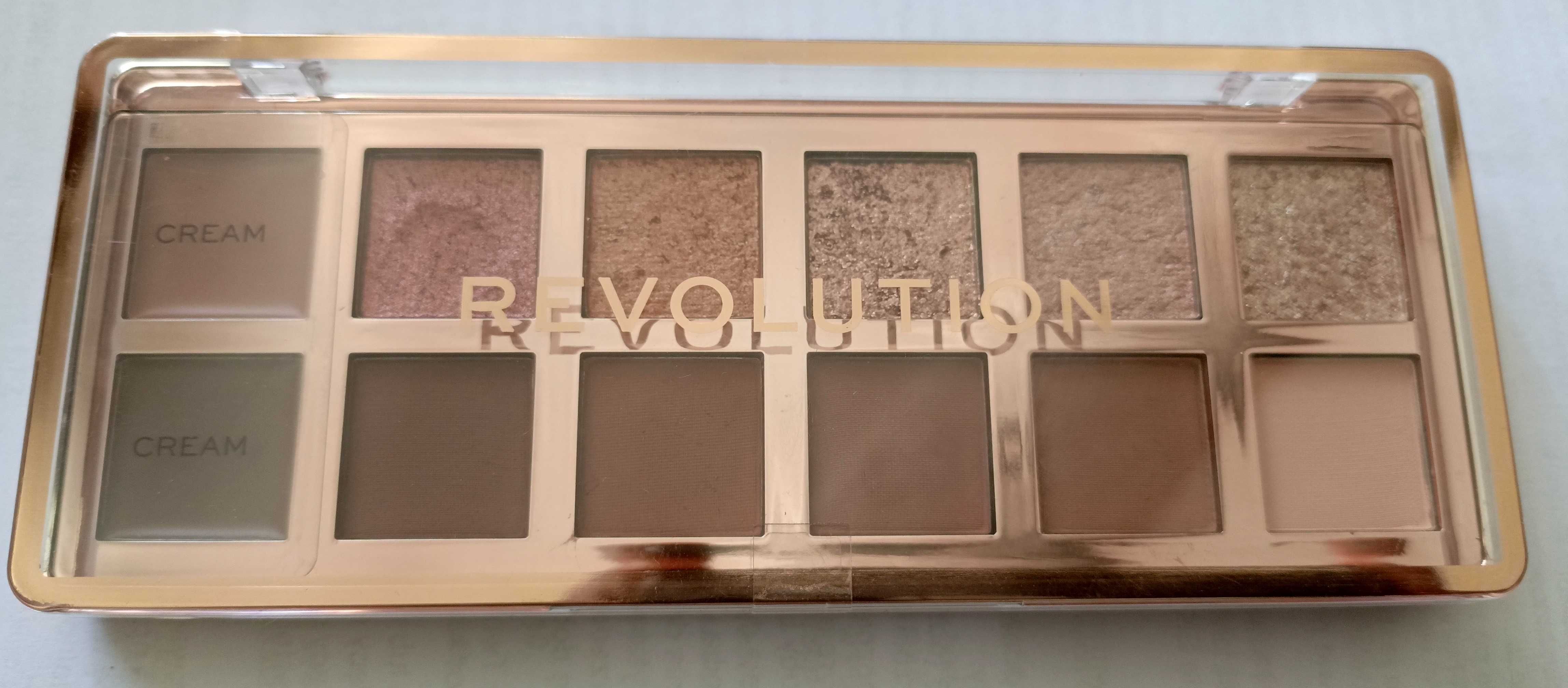 Revolution The True Icon - paleta cieni do powiek 12x0,7g