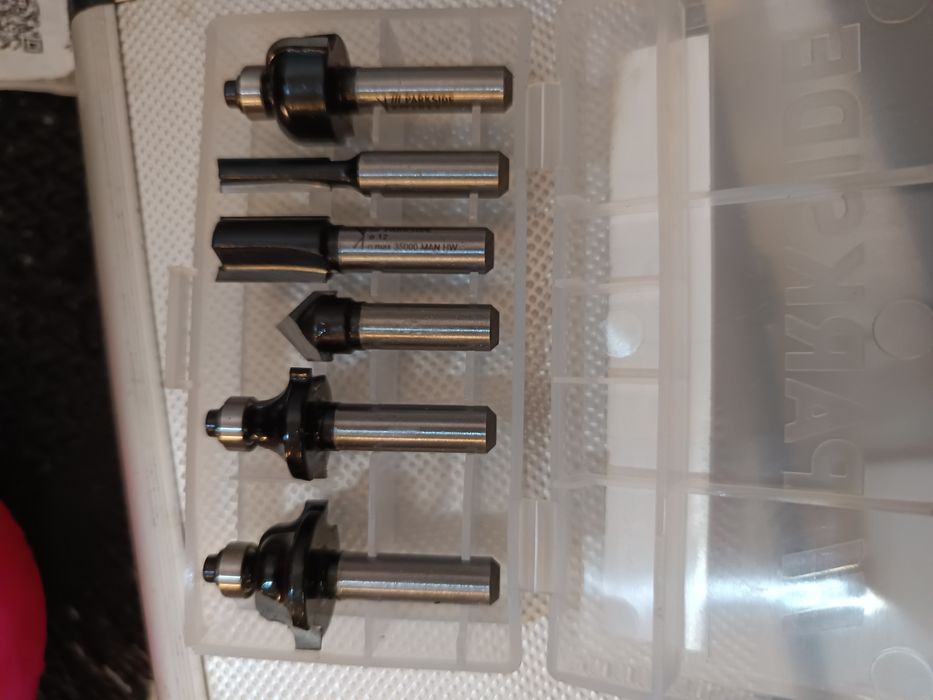 Frezarka do drewna 100% kompletna działająca jeszcze jest gwarancja