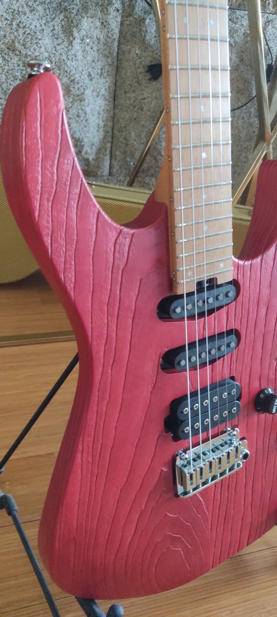 Charvel Pro-Mod DK 24 HSS 2pt Red Ash
