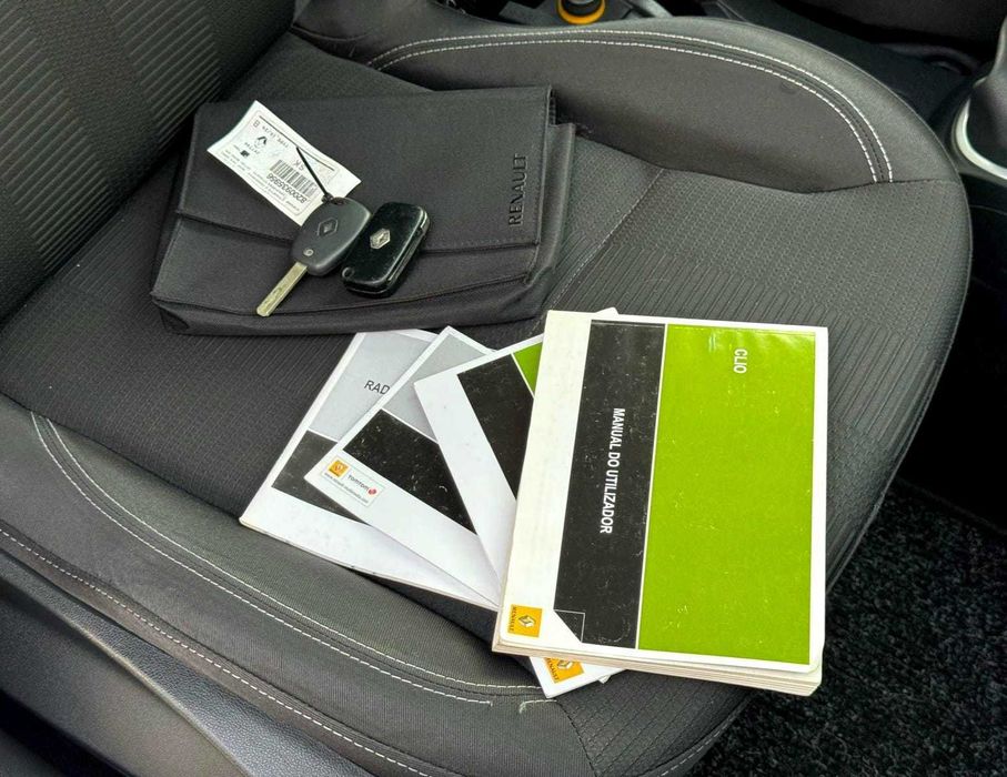 Renault Clio III 1.5 DCi Dynamique- Garantia incluída
