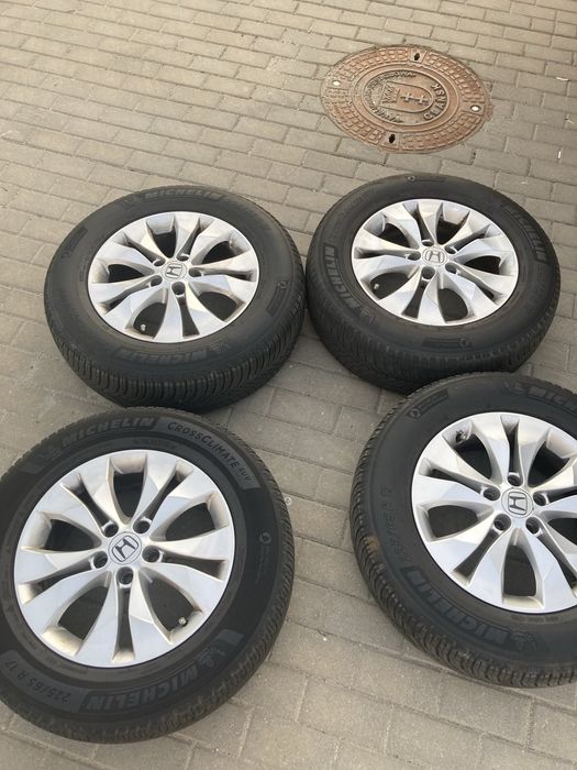 Sprzedam koła całoroczne 17 z oponami Michelin Honda CRV 225/65/1