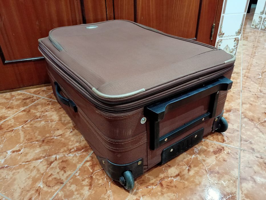 Mala malas de porão até 23 kg viagem casa quarto apartamento carro.