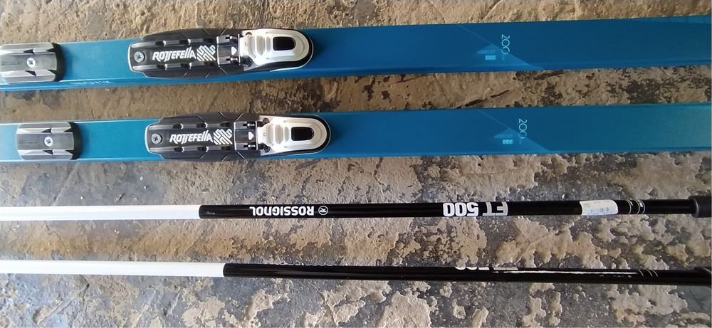 Zestaw narty biegowe męskie biegówki kijki buty Rossignol Inowik