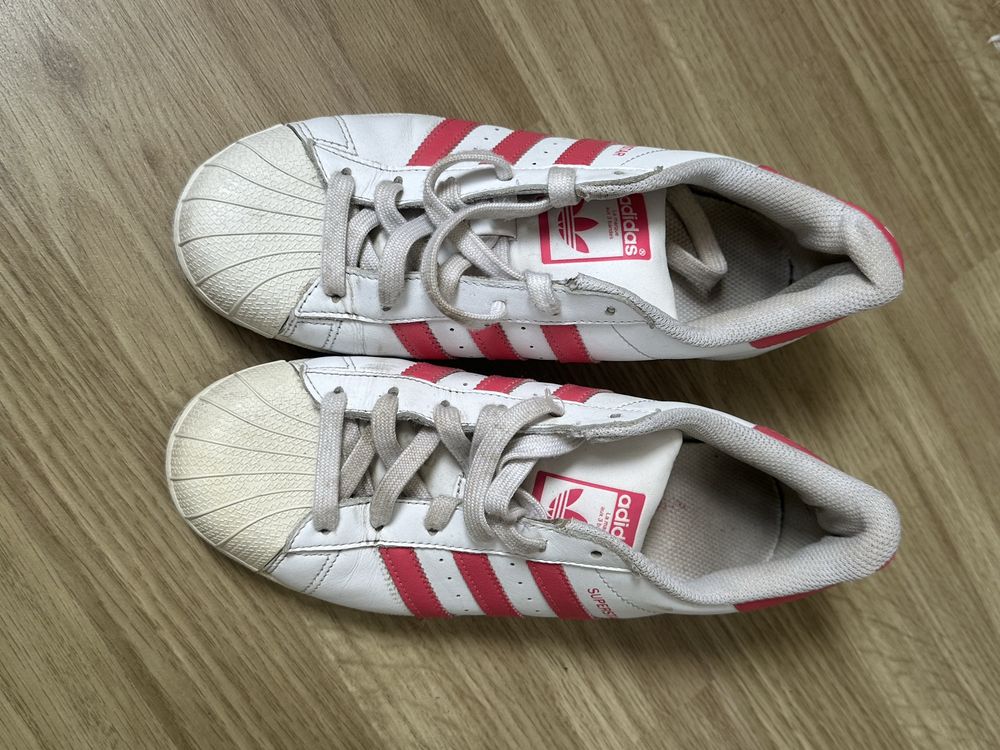 Adidas Superstar коралові