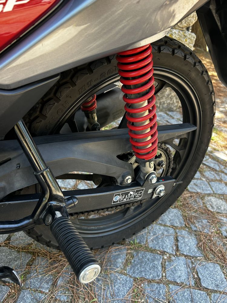 HONDA CB125F 2023