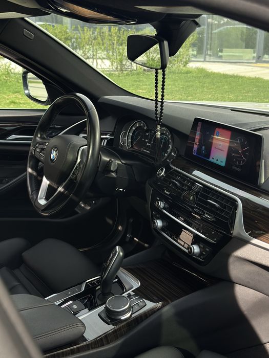 Продам BMW G30 530e 2018