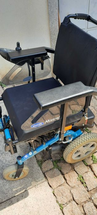 Cadeira de rodas eléctrica