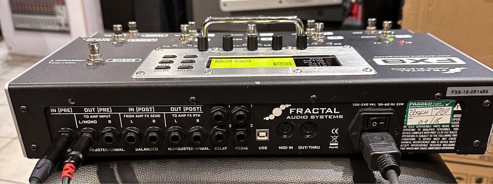 Multiefekt Fractal Audio FX8 + futerał sklep Gram