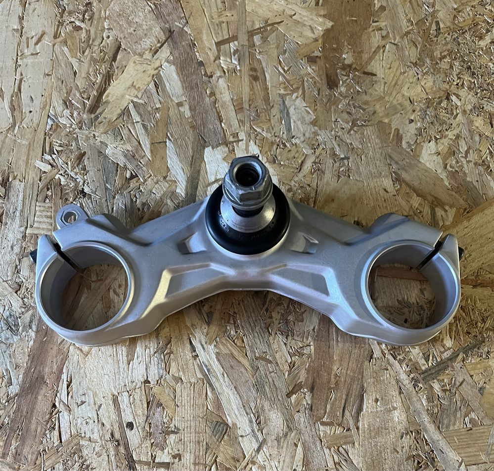 Parte inferior da ponte de garfo BMW R 1250 GS