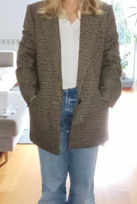 Calças, vestidos, casacos, blusas...