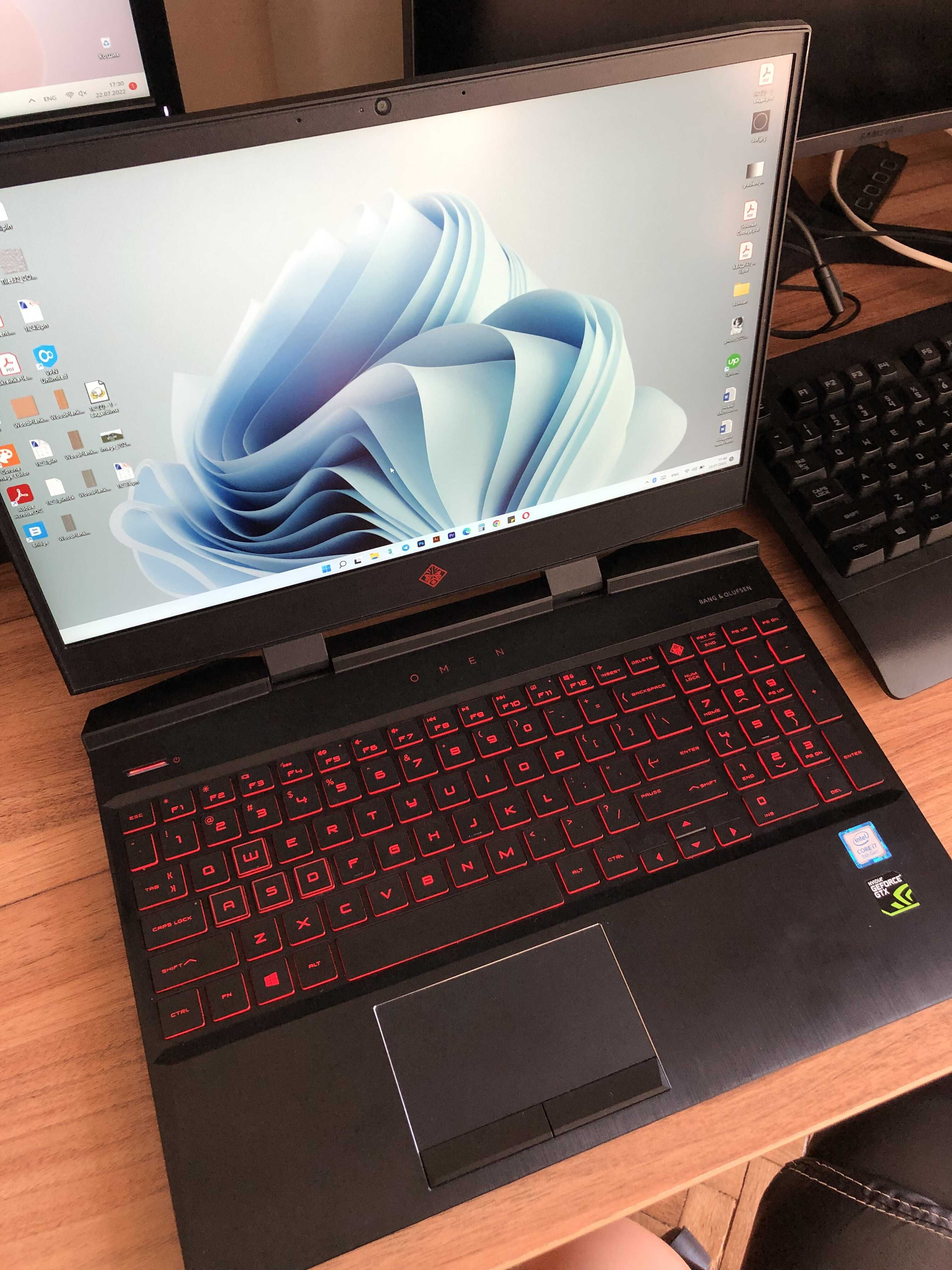 OMEN by Hp 32GB/15inch/Intel i7-8750H/GTX 1070 8GB/SSD 512GB/