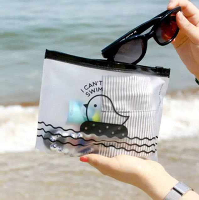 Muito útil e engraçado este saquinho para proteger objetos.