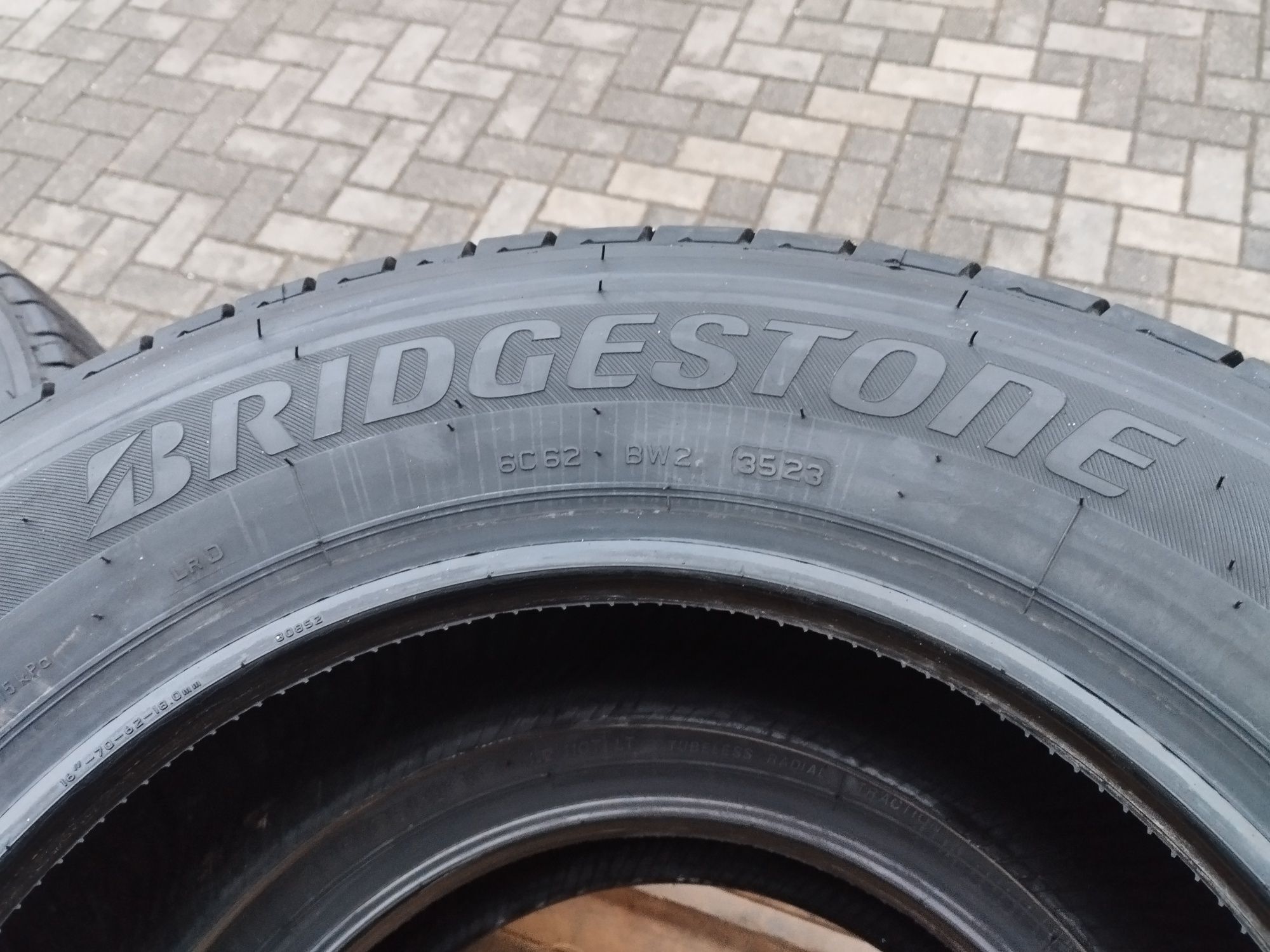 Opony letnie Bridgestone 225/65/16