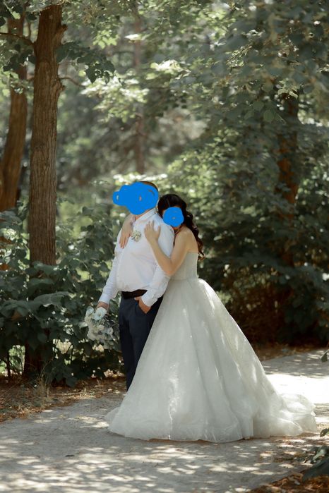 Продам весільну сукню