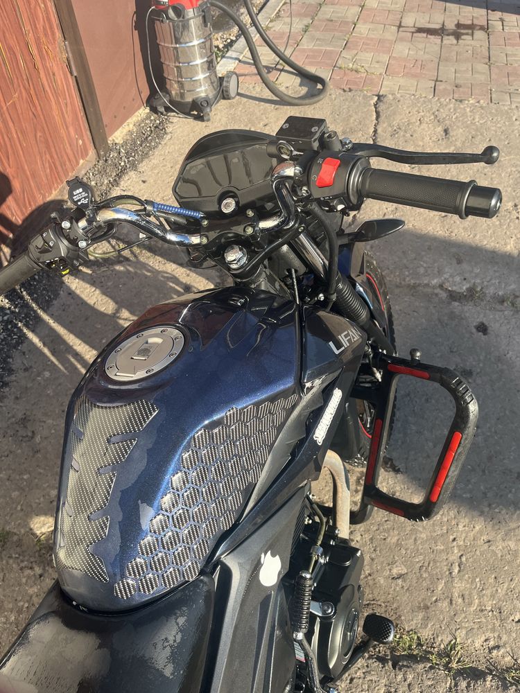 Продам LIFAN 200