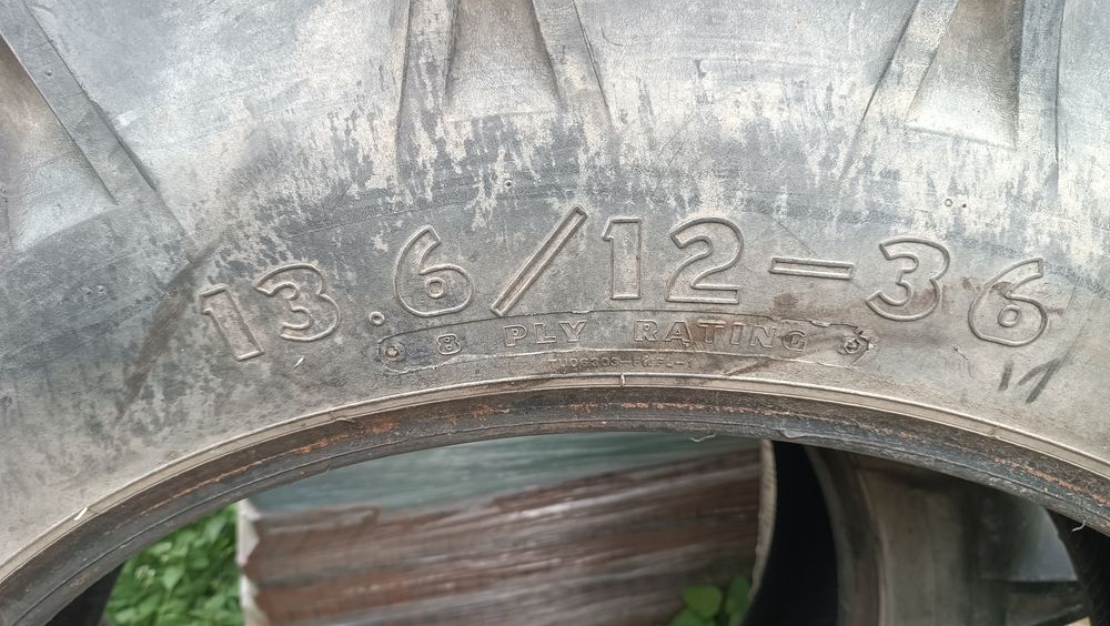 Opona do ciągnika rolniczego  13.6/12r 36
