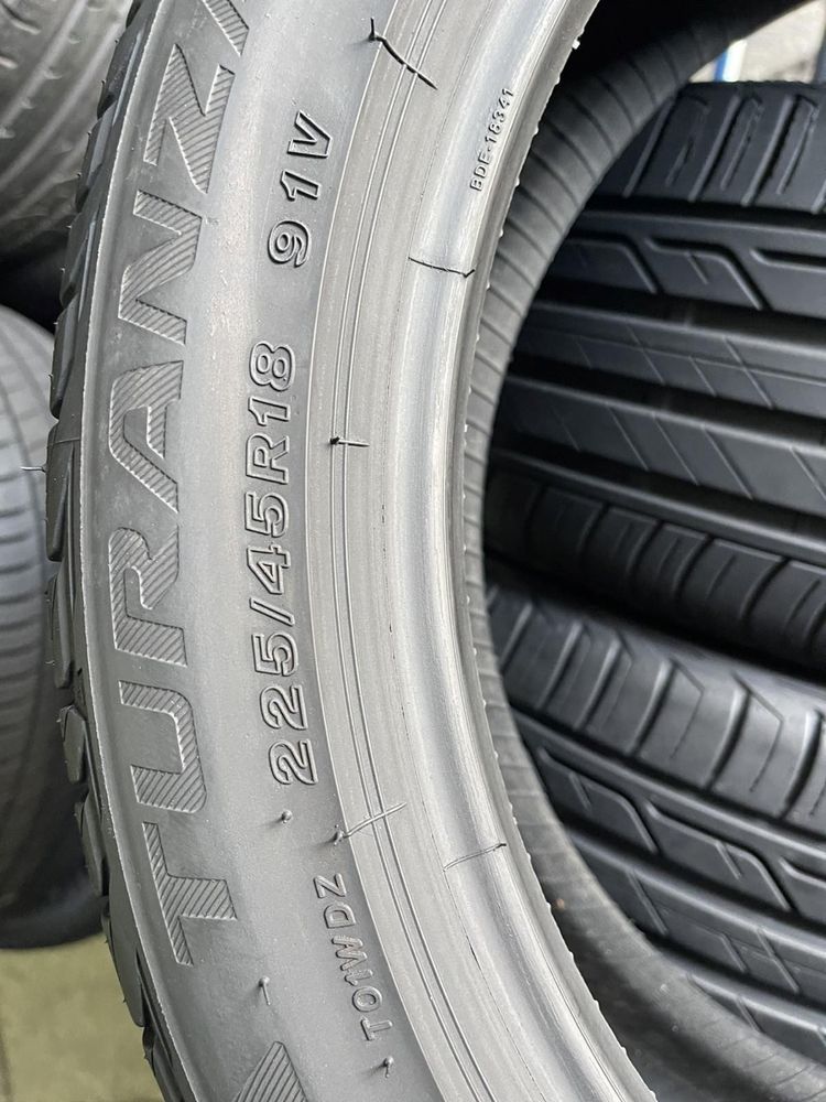 225/45/18 R18 Bridgestone Turanza T001 4шт новые