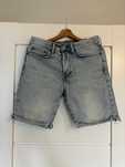 Jasnoniebieskie jeansy krótkie spodnie spodenki bawełna 30 H&M