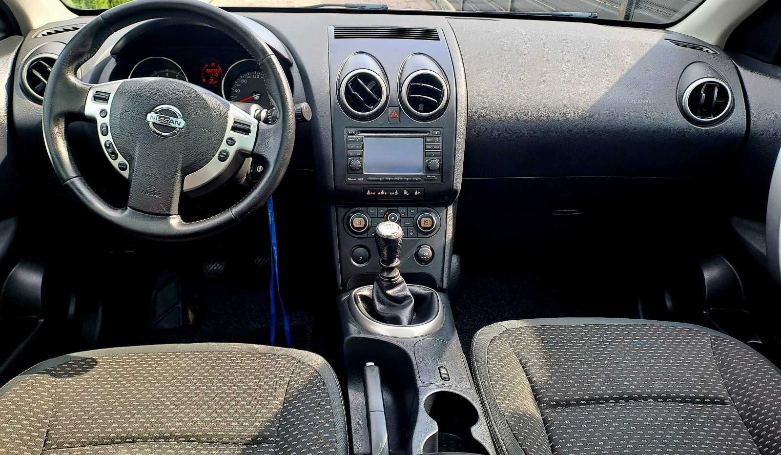 Nissan Qashqai*poj.2.0* PANORAMA*pół roku w kraju*zarejestrowany