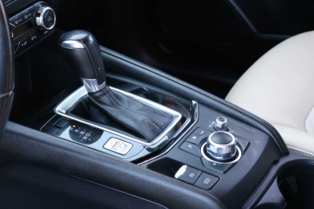 Mazda CX-5 Touring      2017