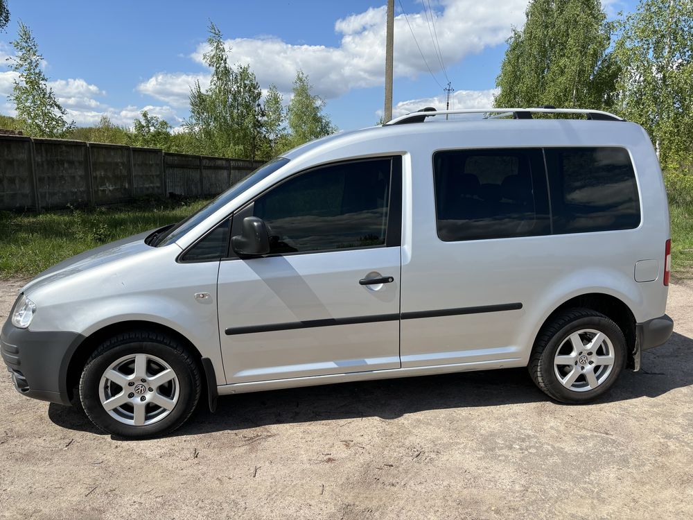 Volkswagen Caddy 3 2008.